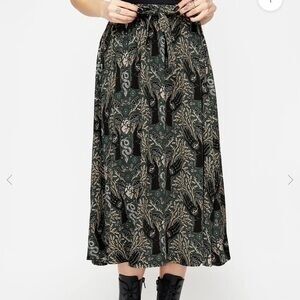 Disturbia Hemlock Tie Skirt In Green